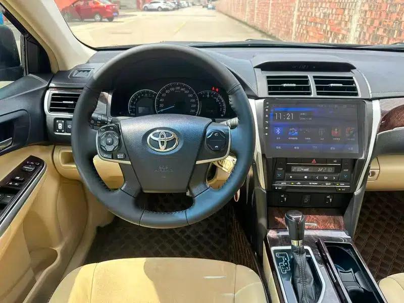 Camry 2016 2.0G 10th Anniversary Luxury Edition — миниатюра 12