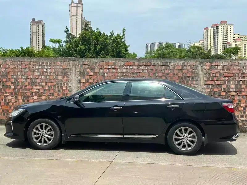 Camry 2016 2.0G 10th Anniversary Luxury Edition — миниатюра 4