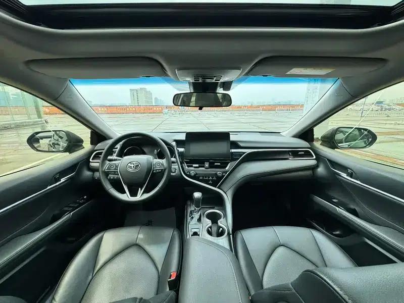 2018 Camry 2.0G Luxury Edition — миниатюра 4