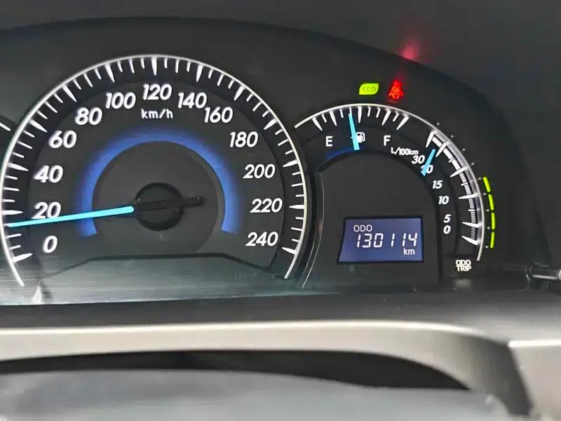 Camry 2015 2.0G Leading Edition — миниатюра 12