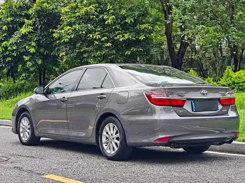 Camry 2015 2.0G Leading Edition — миниатюра 5