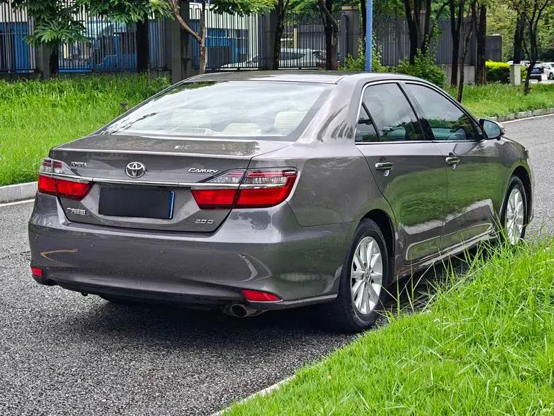 Camry 2015 2.0G Leading Edition — миниатюра 7