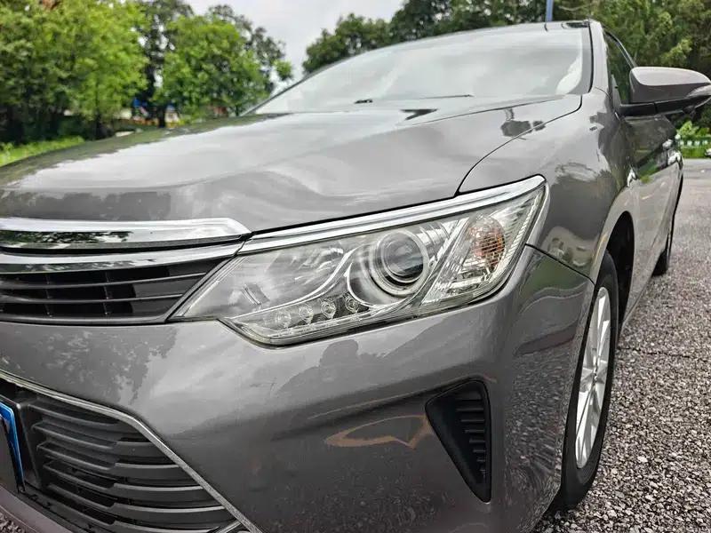 Camry 2015 2.0G Leading Edition — миниатюра 8
