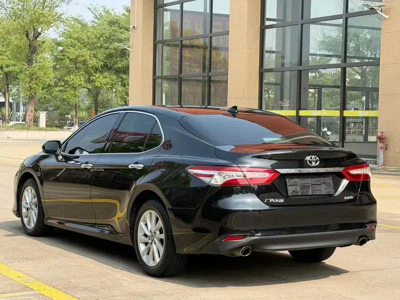 2021 Camry 2.0G Luxury Edition — миниатюра 4