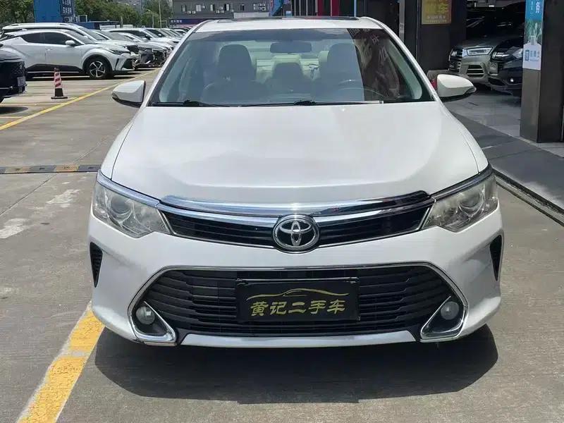 2015 Camry 2.0G Luxury Edition — миниатюра 2