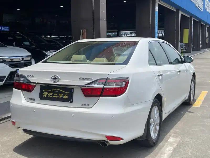 2015 Camry 2.0G Luxury Edition — миниатюра 6