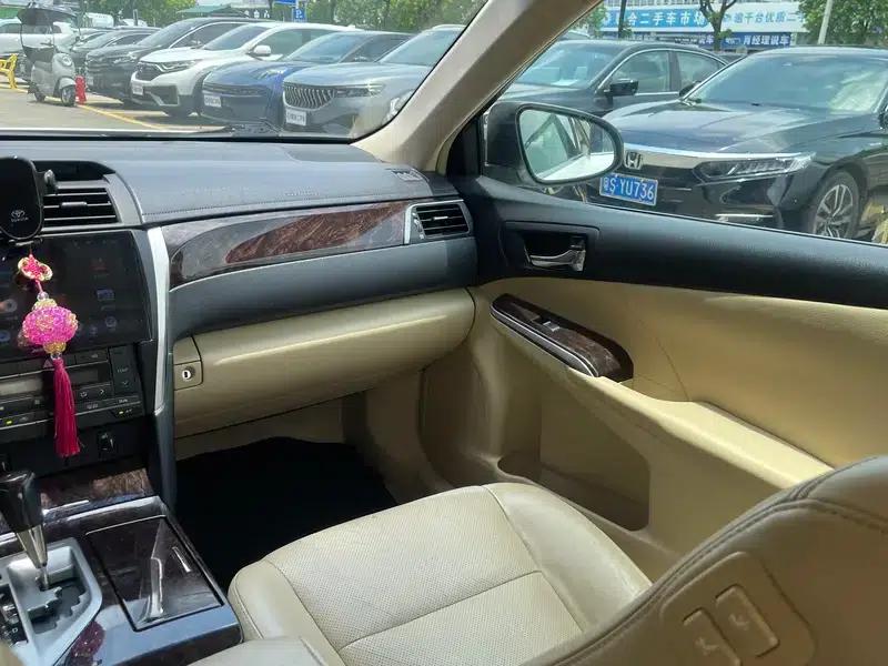 2015 Camry 2.0G Luxury Edition — миниатюра 7