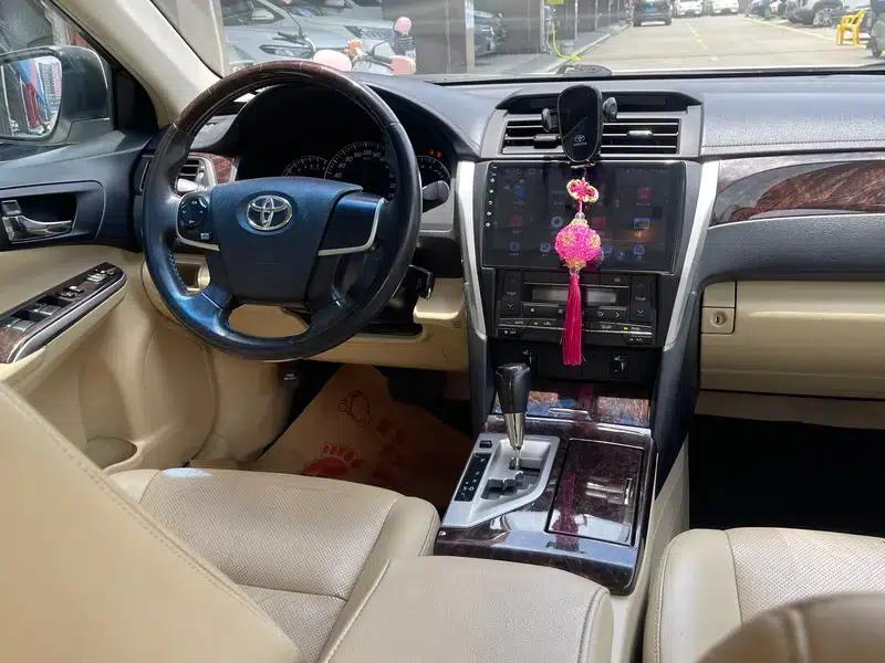 2015 Camry 2.0G Luxury Edition — миниатюра 9