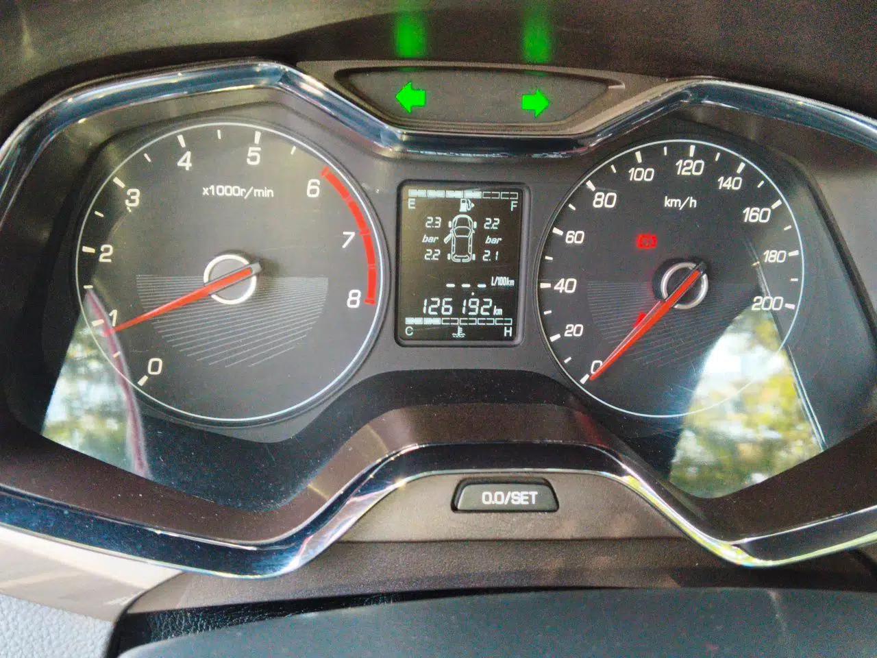 Baojun 310W 2017 1.5L Manual Fashion Model China V — миниатюра 12