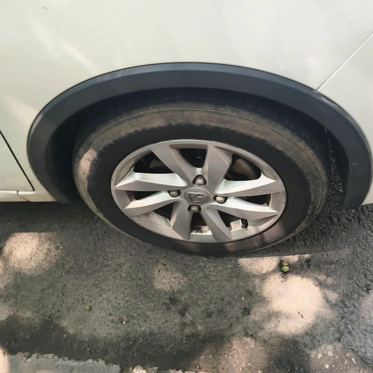 Baojun 310W 2017 1.5L Manual Fashion Model China V — миниатюра 8