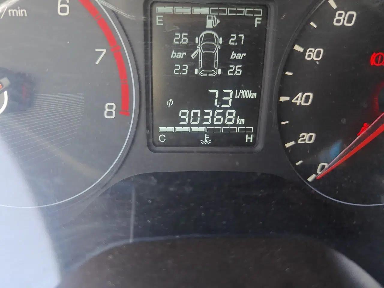 Baojun 310W 2017 1.5L Manual Fashion Model China V — миниатюра 12