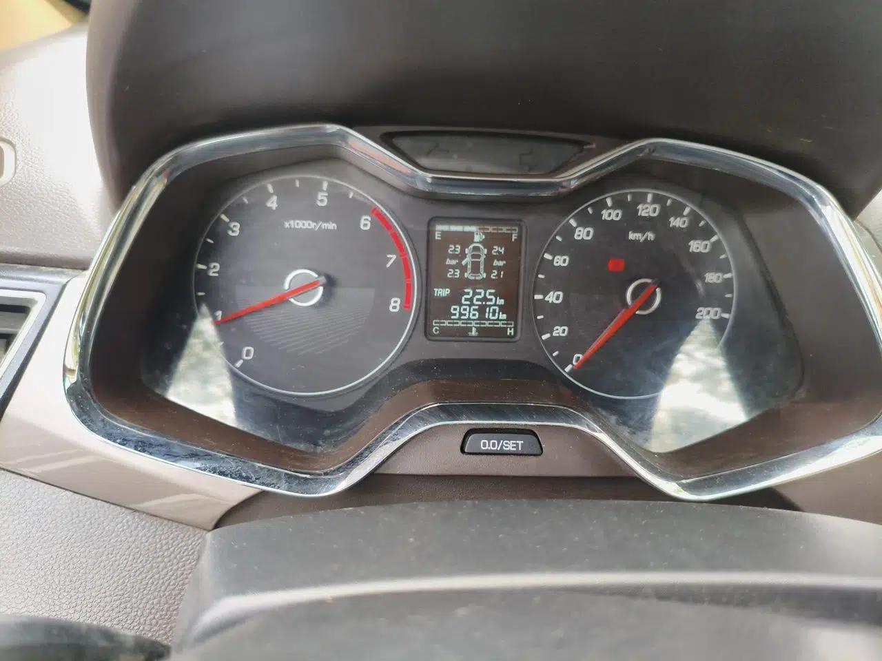 Baojun 310W 2017 1.5L Manual Fashion Model China V — миниатюра 12