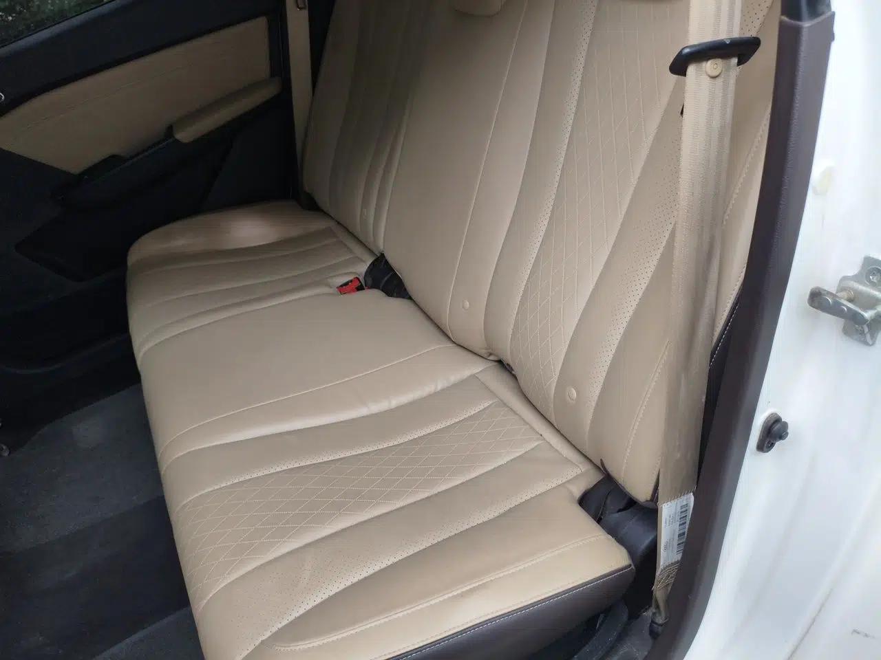Baojun 310W 2017 1.5L Manual Fashion Model China V — миниатюра 17