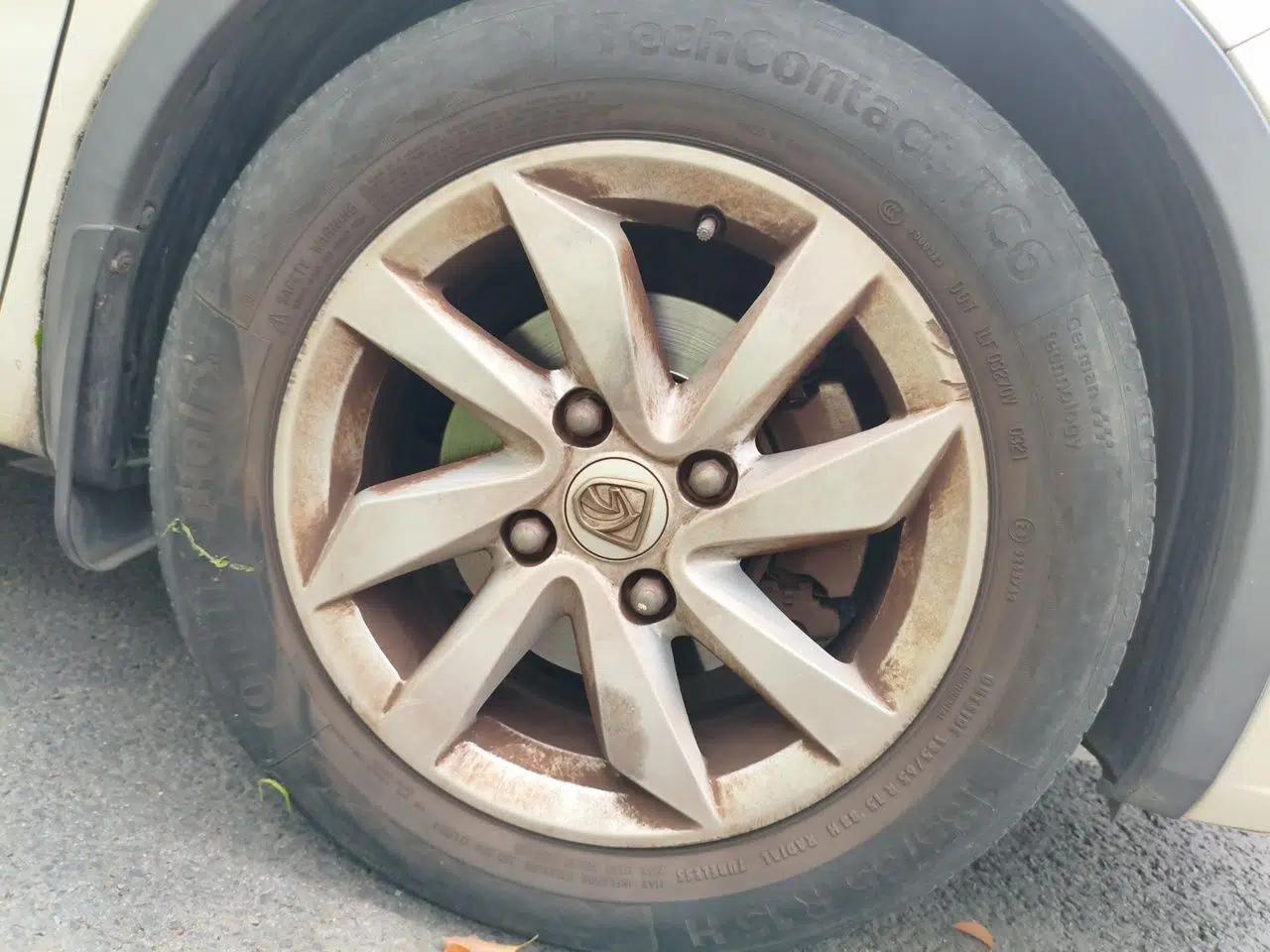 Baojun 310W 2017 1.5L Manual Fashion Model China V — миниатюра 8