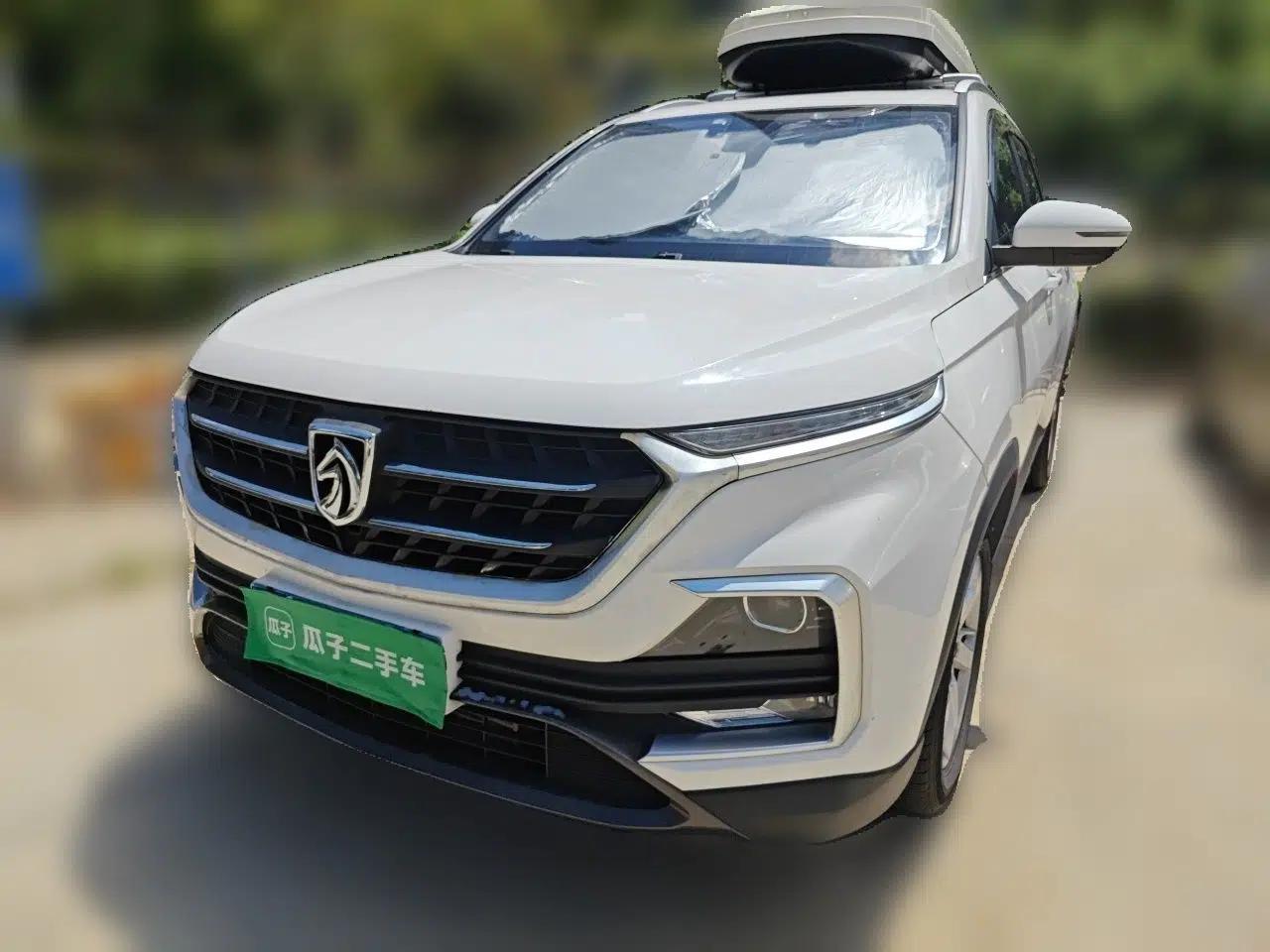 Baojun 530 2019 1.5T CVT Luxury 7-seater China VI — миниатюра 1