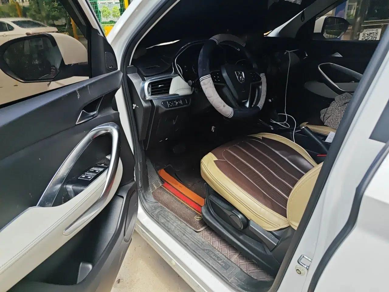 Baojun 530 2019 1.5T CVT Luxury 7-seater China VI — миниатюра 16