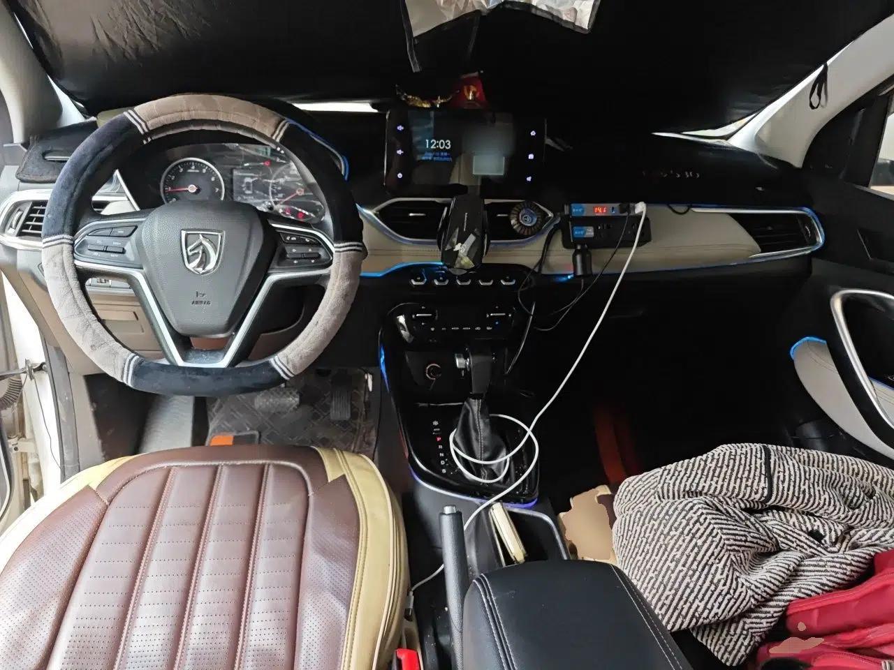 Baojun 530 2019 1.5T CVT Luxury 7-seater China VI — миниатюра 9