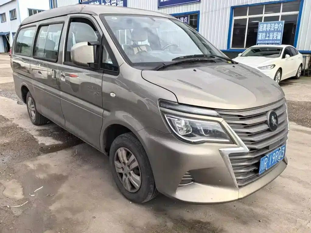 Lingzhi 2023 M5L 1.6L Luxury 7-seater — миниатюра 2
