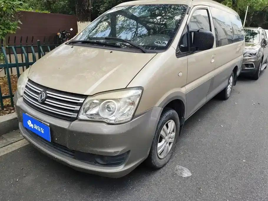 Lingzhi 2017 Facelift M3L 1.6L 7-Seater Standard Model — миниатюра 1