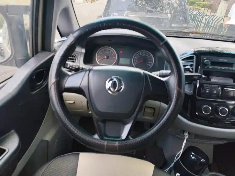 Lingzhi 2017 Facelift M3L 1.6L 7-Seater Standard Model — миниатюра 15