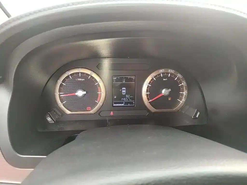 Lingzhi 2018 M5L 1.6L 7-seater Luxury — миниатюра 12