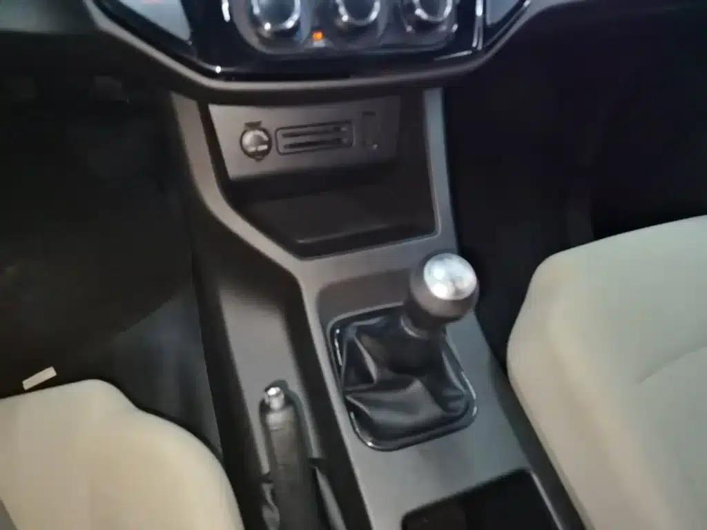 Lingzhi 2023 M5L 1.6L Basic 7-Seater — миниатюра 14