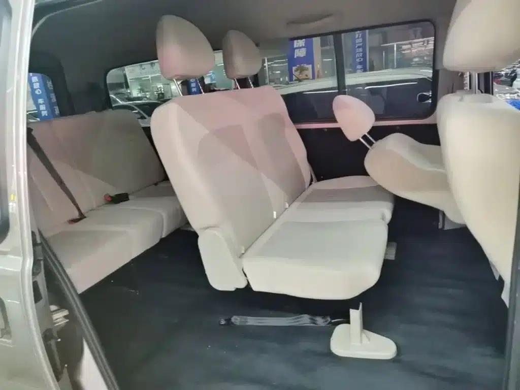 Lingzhi 2023 M5L 1.6L Basic 7-Seater — миниатюра 17
