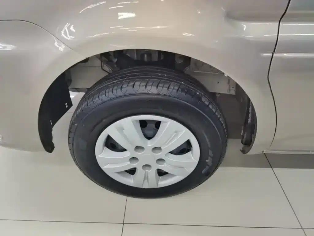 Lingzhi 2023 M5L 1.6L Basic 7-Seater — миниатюра 23