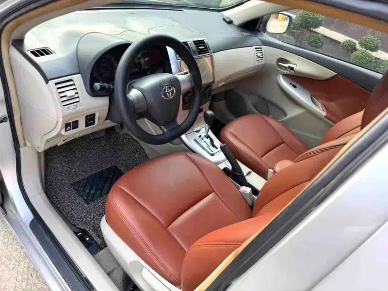 2011 Toyota Corolla 1.6L Automatic GL Sunroof Edition — миниатюра 7