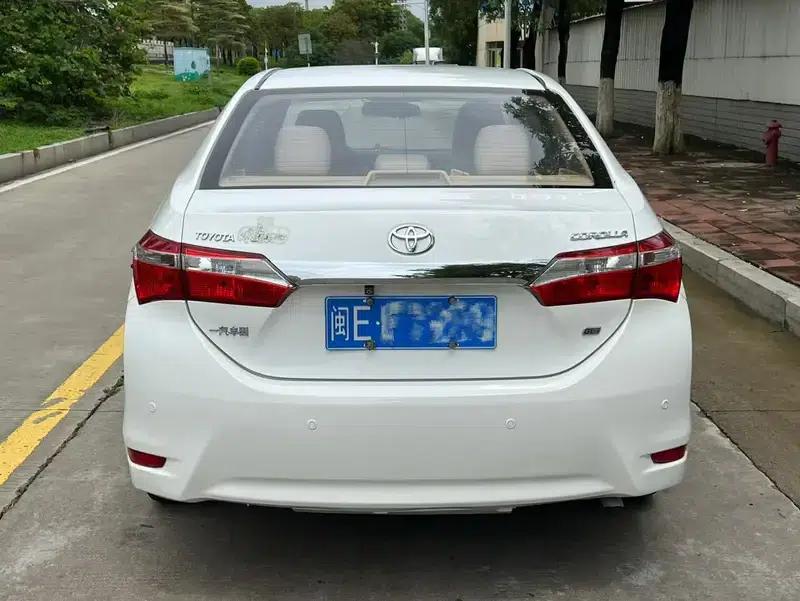 2014 Corolla 1.6L CVT GL-i — миниатюра 5