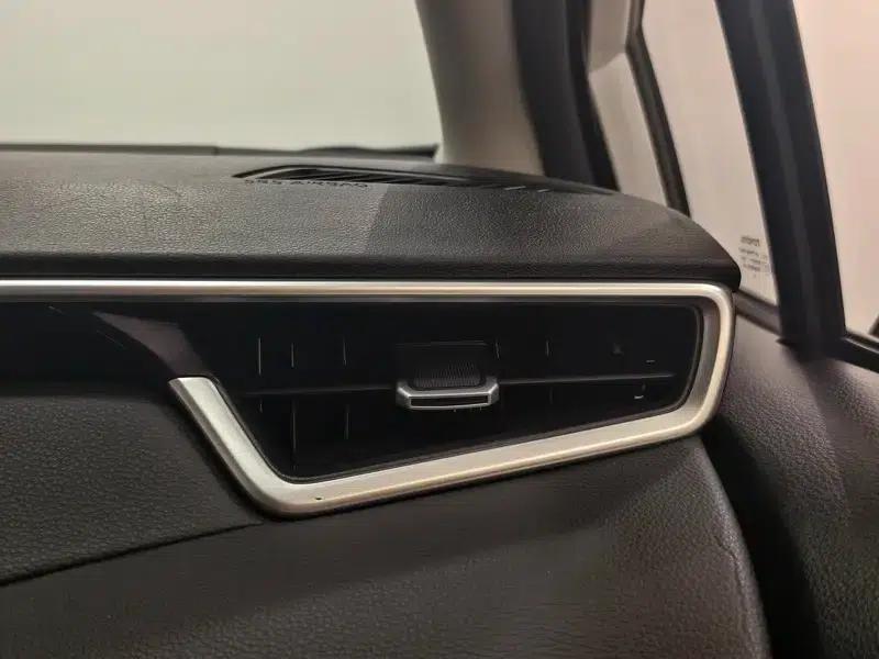 2019 Toyota Corolla Hybrid 1.8L E-CVT GL-i Elite Edition — миниатюра 14