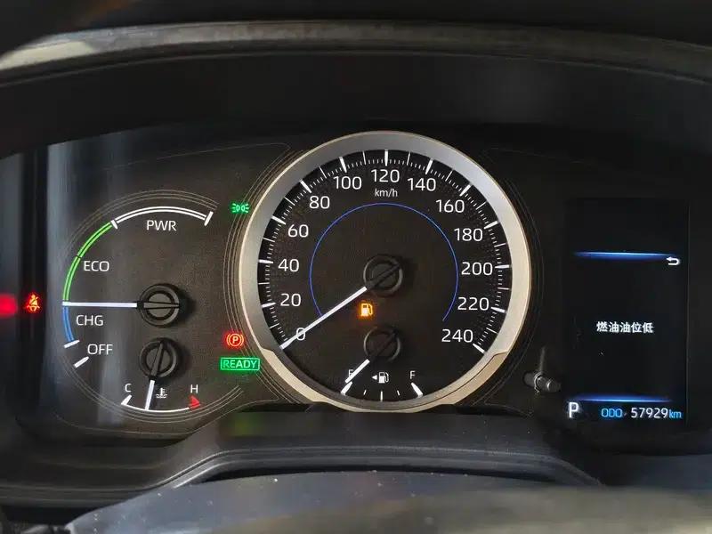 2019 Toyota Corolla Hybrid 1.8L E-CVT GL-i Elite Edition — миниатюра 19