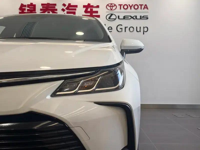 2019 Toyota Corolla Hybrid 1.8L E-CVT GL-i Elite Edition — миниатюра 8