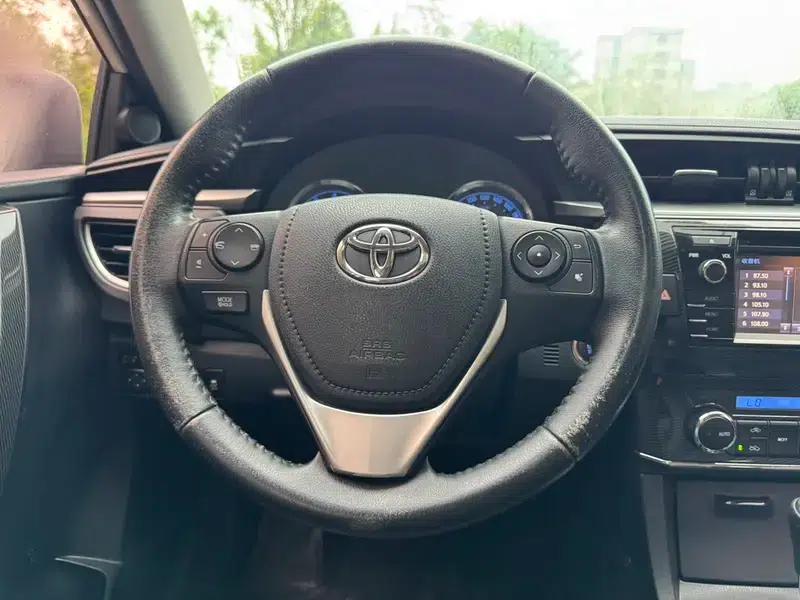 2014 Corolla 1.8L CVT GLX-i — миниатюра 12