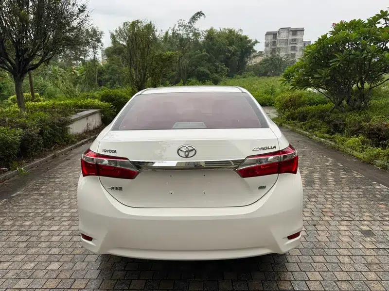 2014 Corolla 1.8L CVT GLX-i — миниатюра 6
