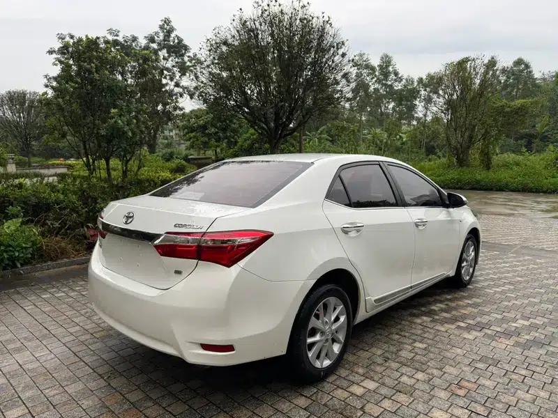 2014 Corolla 1.8L CVT GLX-i — миниатюра 7