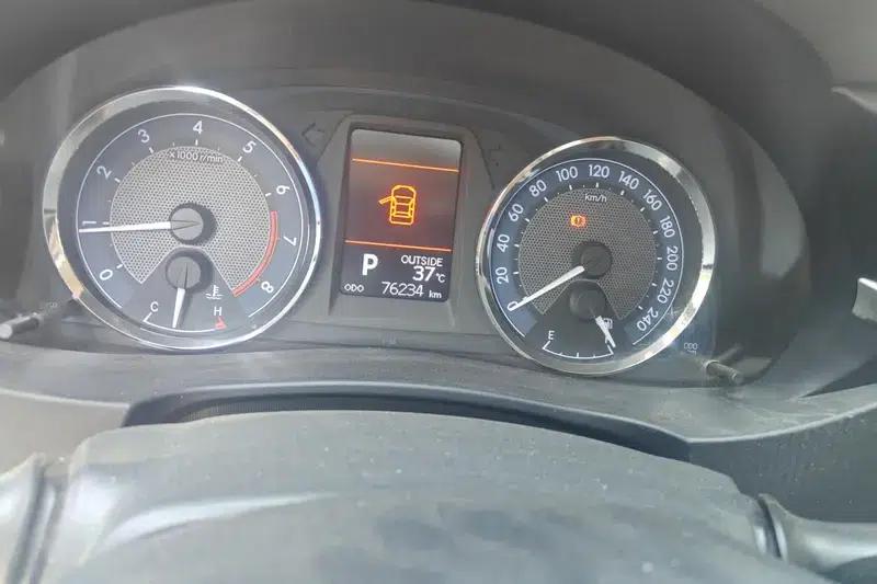 2014 Toyota Corolla 1.6L CVT GL-i Leather Edition — миниатюра 14