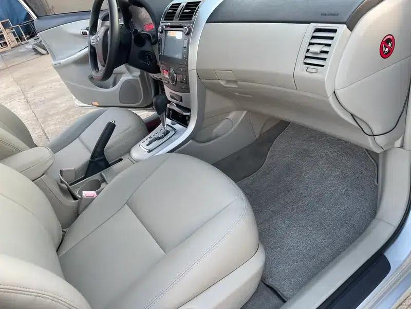 2012 Toyota Corolla Premium Edition 1.6L Automatic GL — миниатюра 11