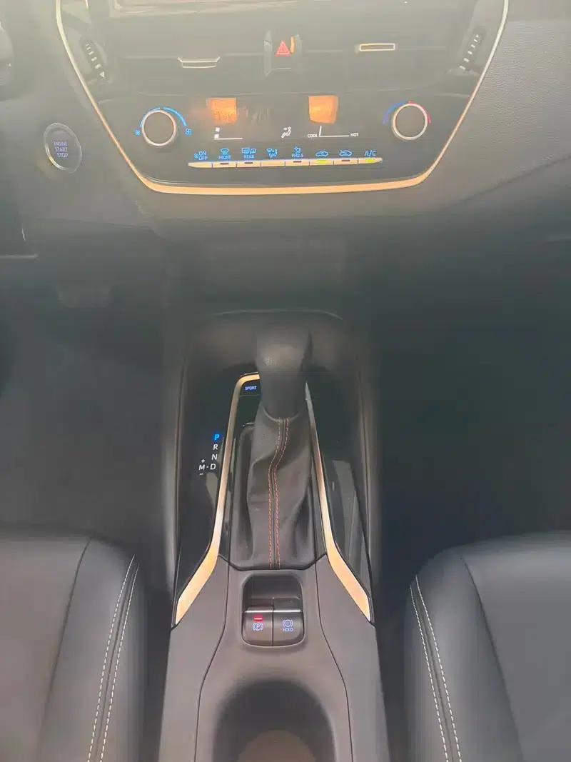 2023 Toyota Corolla 1.2T S-CVT Elite Edition — миниатюра 11