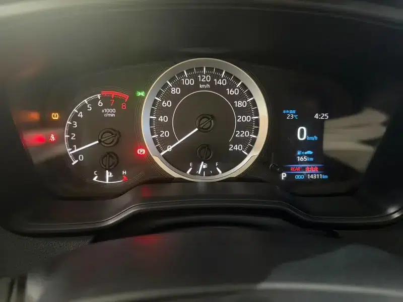 2023 Toyota Corolla 1.2T S-CVT Elite Edition — миниатюра 9