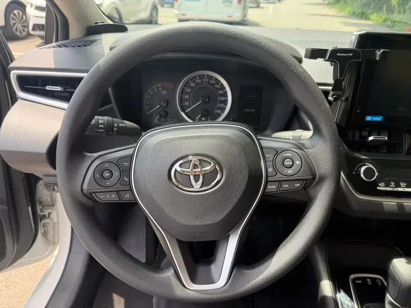 2021 Toyota Corolla 1.2T S-CVT Elite Edition — миниатюра 14