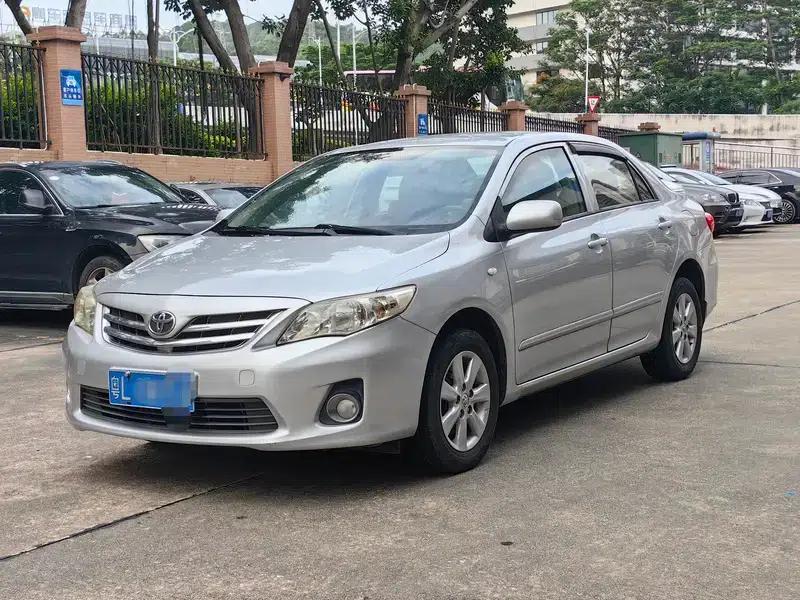 2011 Corolla 1.6L Automatic GL — миниатюра 1