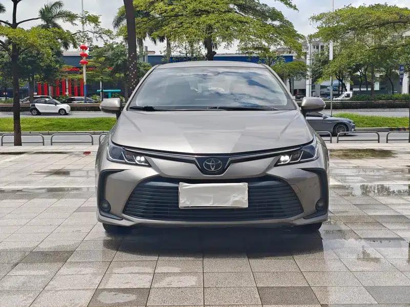 2021 Toyota Corolla 1.2T S-CVT Elite Edition — миниатюра 2