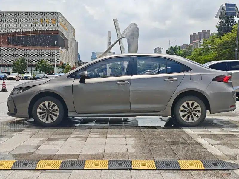 2021 Toyota Corolla 1.2T S-CVT Elite Edition — миниатюра 3