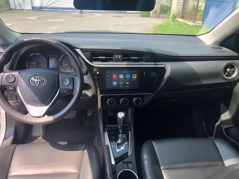 2017 Corolla 1.2T CVT GL-i — миниатюра 7