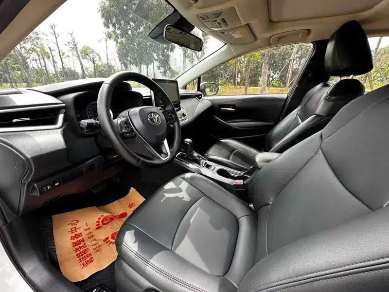 2019 Toyota Corolla 1.2T S-CVT Sport Edition — миниатюра 10