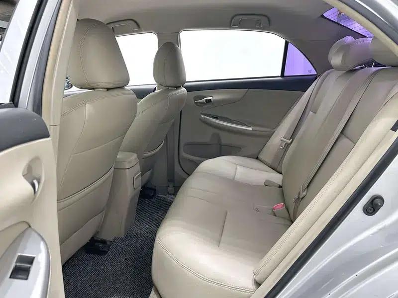2011 Corolla 1.6L Automatic GL — миниатюра 15