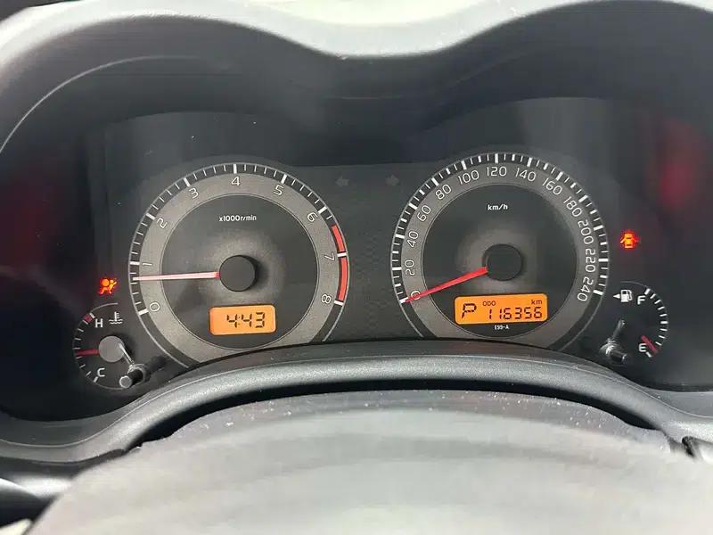 2011 Corolla 1.6L Automatic GL — миниатюра 10