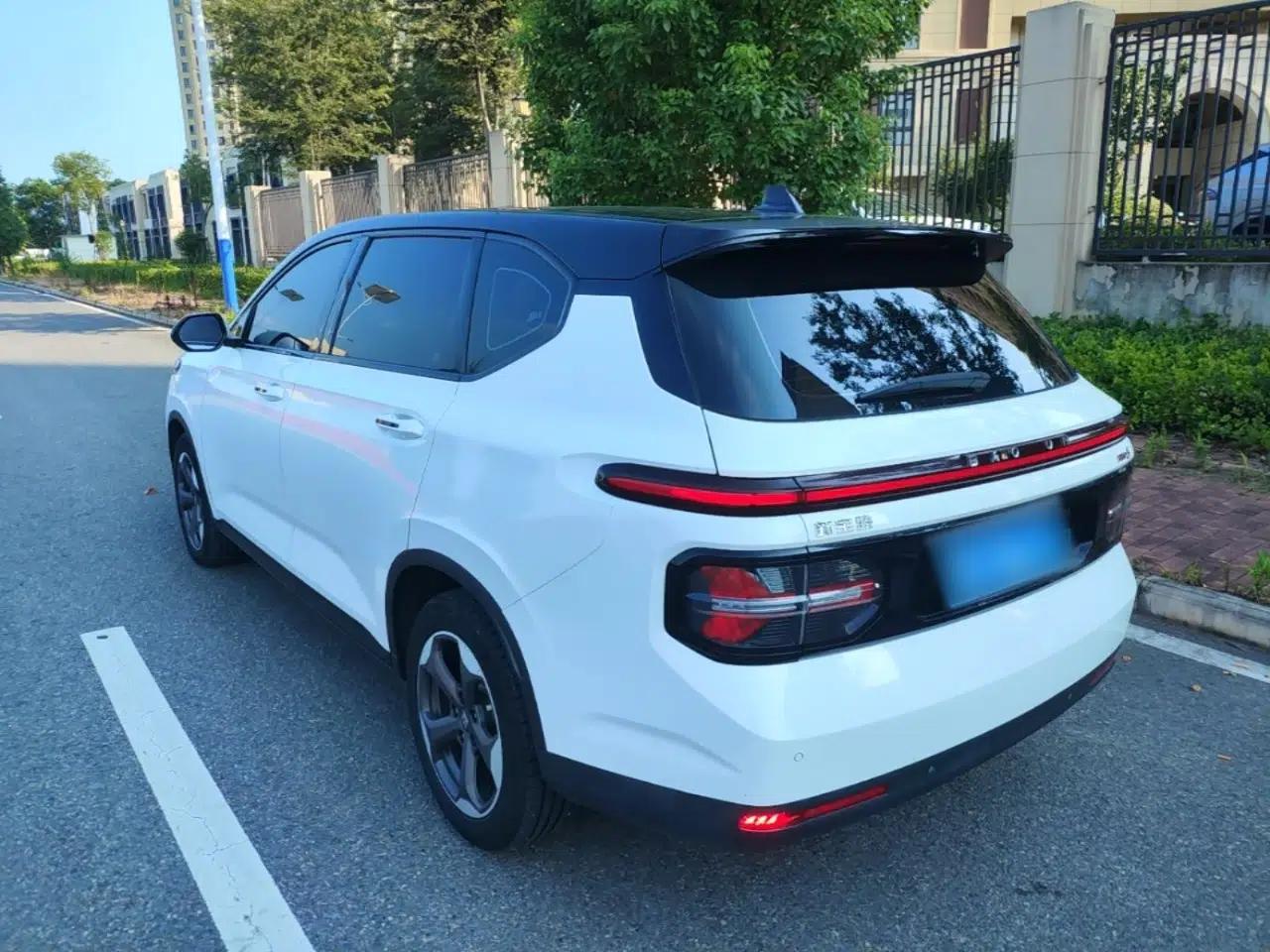 Baojun RM-5 2019 1.5T CVT 24-Hour Online Prestige Version 5 Seats — миниатюра 4