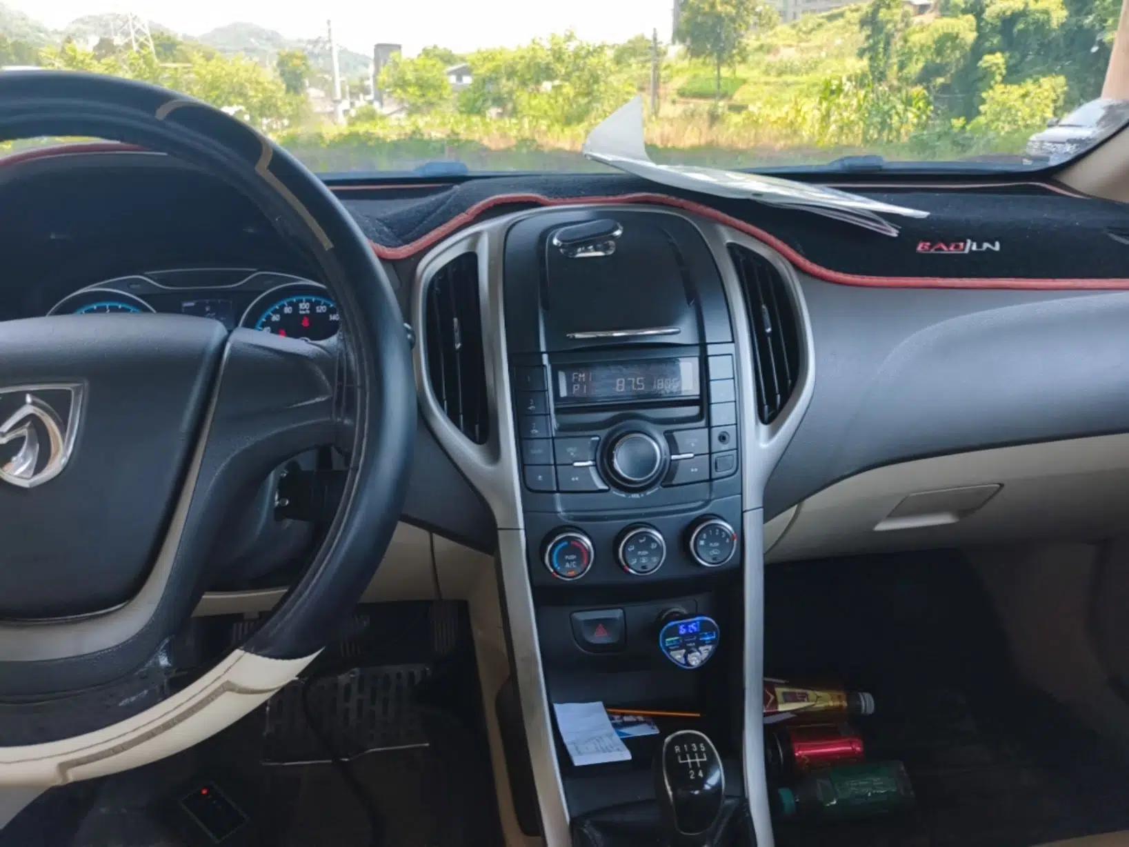 Baojun 630 2013 1.5L manual Comfort trim — миниатюра 15